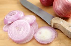 IS IT SAFE TO USE LEFT OVER ONIONS THE NEXT DAY